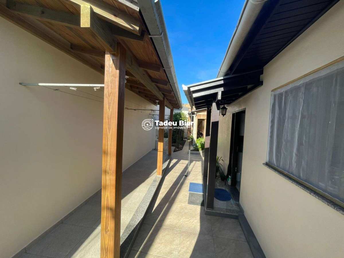 Casa Ampla com Apartamento Independente – Excelente Oportunidade! - iMóveisTB