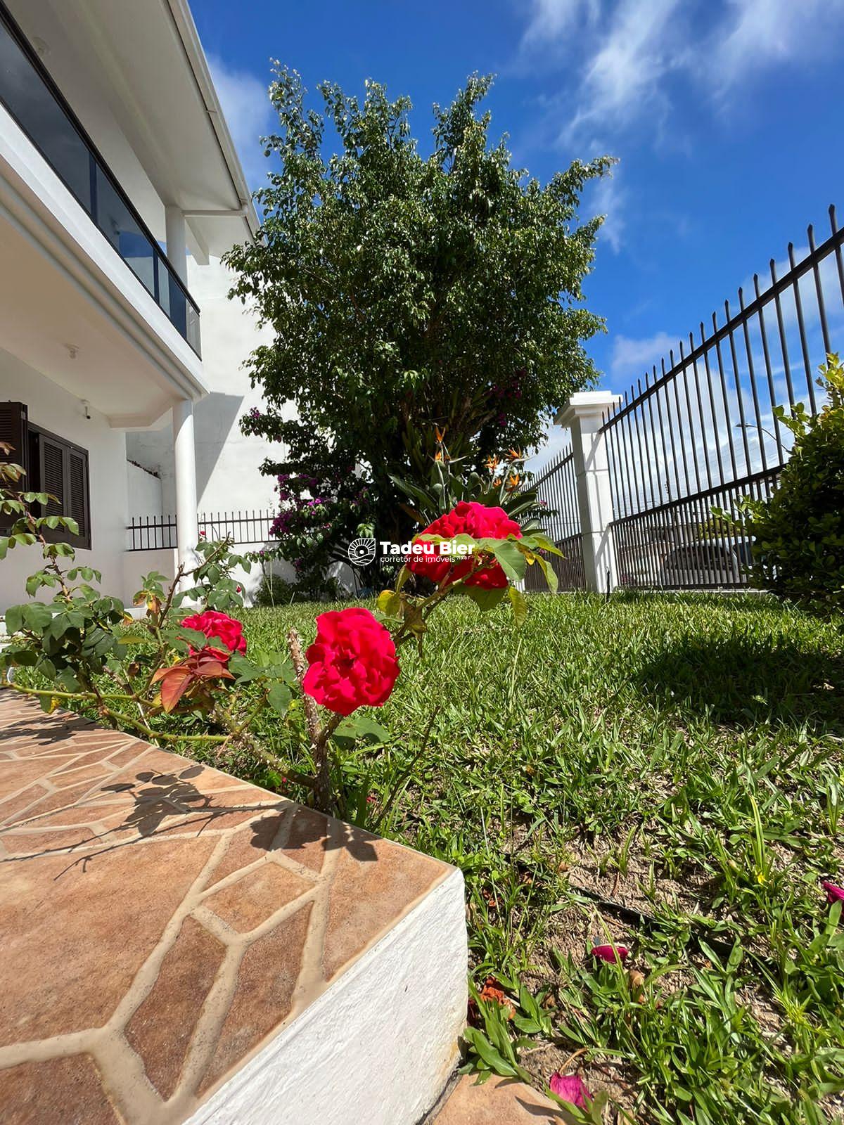 Casa com 4 quartos, 240,00m²m², à venda em Torres, Centro - iMóveisTB