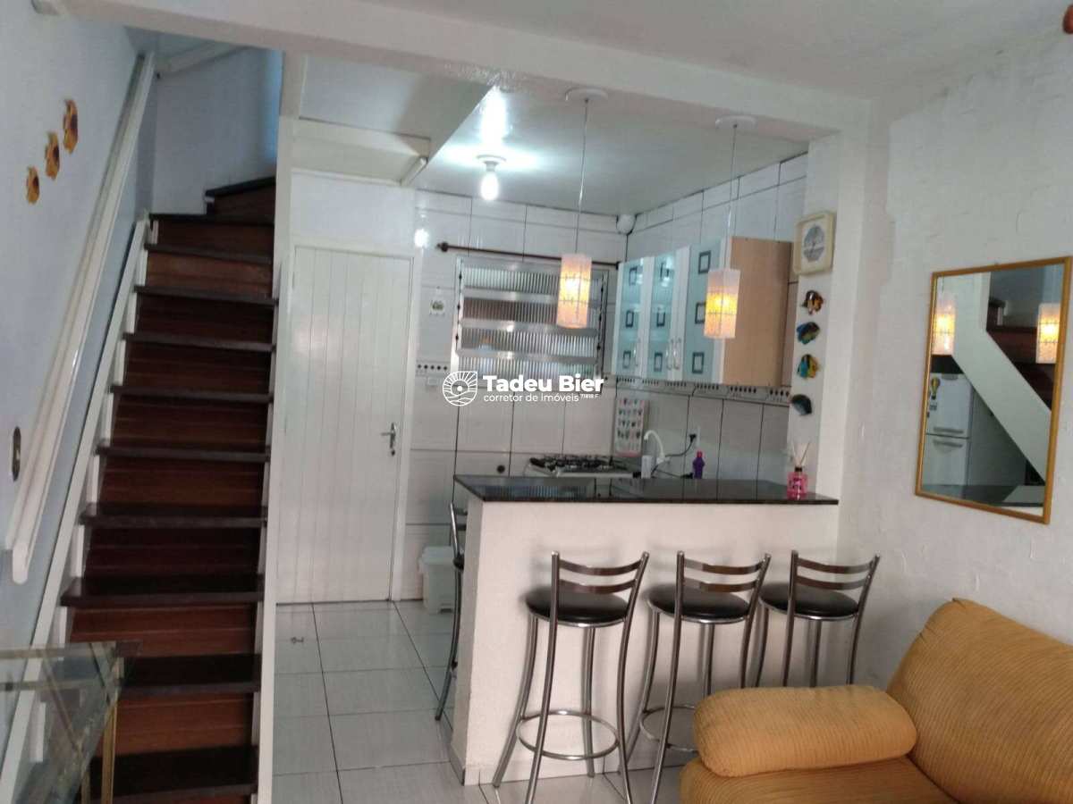 Geminado tipo sobrado mobiliado à venda - iMóveisTB