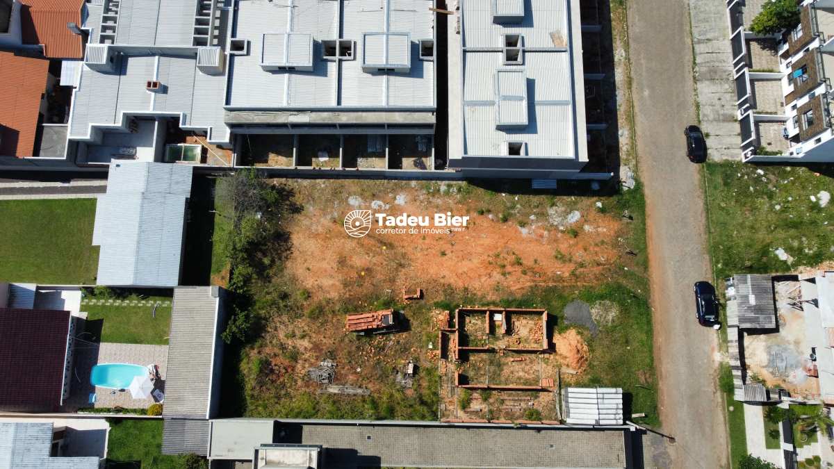 Terreno à venda em Torres, 435,20m²
