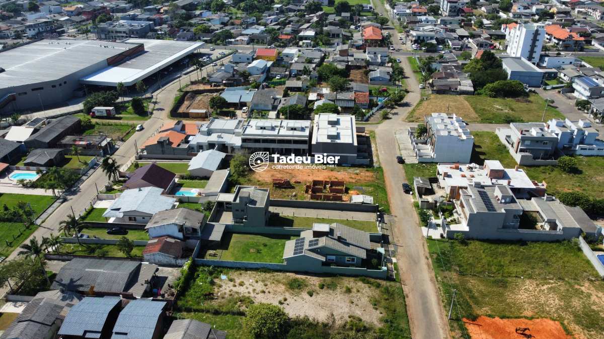 Terreno à venda em Torres, 435,20m²